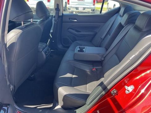 Used 2024 Nissan Altima 2.5 SL AWD/4WD image 14