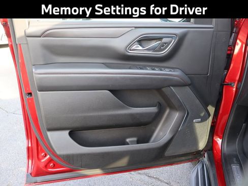 Used 2023 Chevrolet Tahoe RST w/ Luxury Package image 25