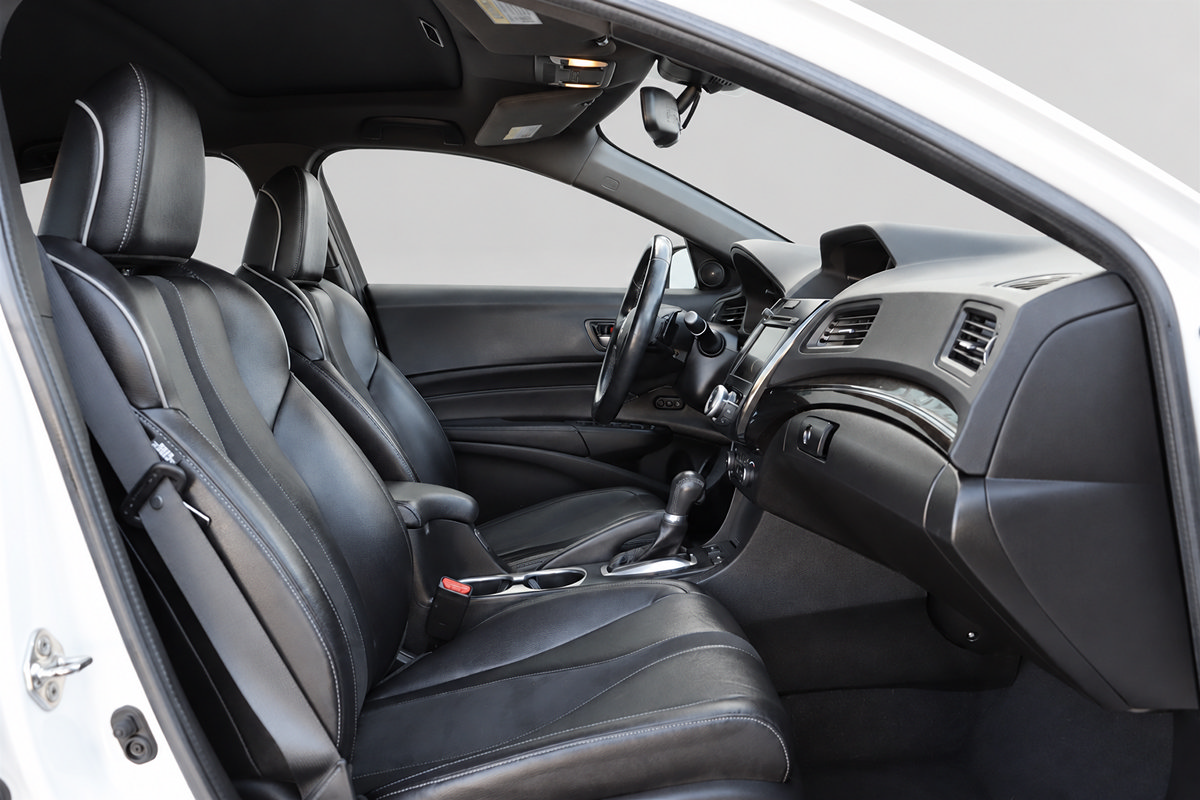 Used 2019 Acura ILX w/ Technology Plus & A-SPEC FWD image 21