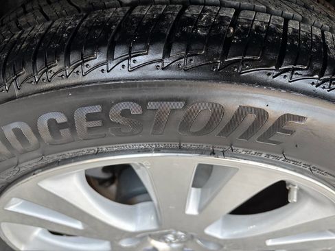 Used 2012 Toyota Avalon image 33