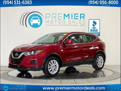 Used 2020 Nissan Rogue Sport S w/ Appearance Package FWD image 1