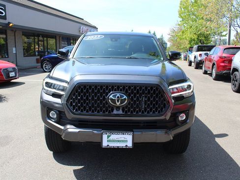 Used 2023 Toyota Tacoma Limited w/ Nightshade Package AWD/4WD image 7