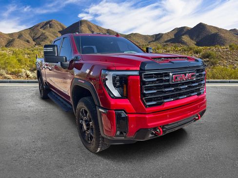Used 2025 GMC Sierra 2500 AT4 AWD/4WD image 3