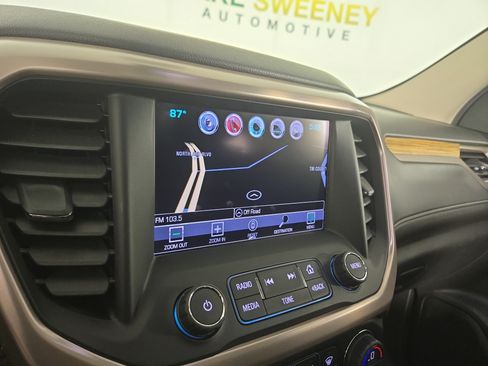 Certified 2017 GMC Acadia Denali w/ Technology Package AWD/4WD image 21