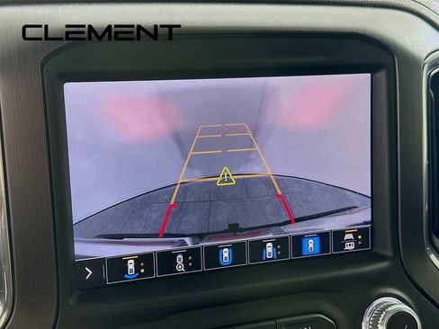 Used 2021 GMC Sierra 3500 AT4 w/ AT4 Premium Plus Package image 20