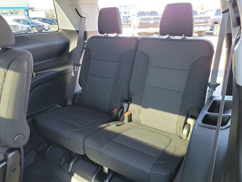 Certified 2023 GMC Acadia SLE image 38