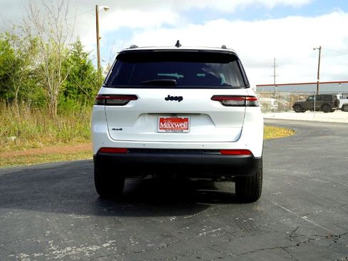 New 2025 Jeep Grand Cherokee L Limited image 7