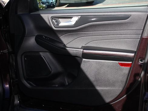 Certified 2023 Ford Escape ST-Line w/ Tech Pack #1 FWD image 27