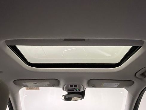 New 2026 Chevrolet Trax ACTIV w/ Sunroof Package FWD image 25