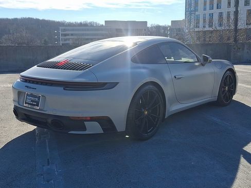 Used 2024 Porsche 911 Carrera 4 image 8