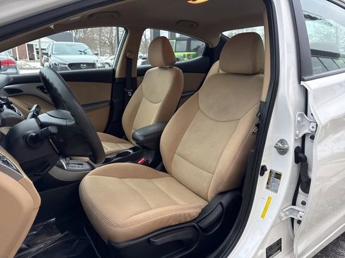 Used 2013 Hyundai Elantra GLS w/ Preferred Pkg image 10