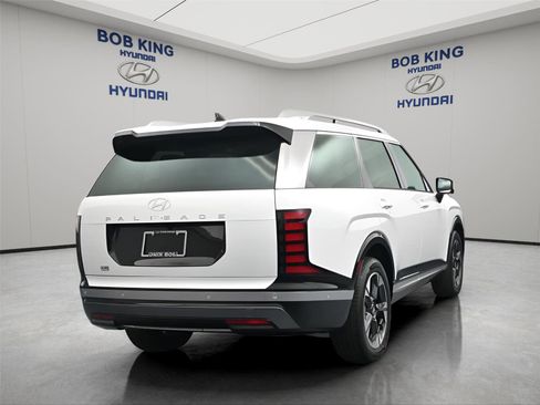 New 2026 Hyundai Palisade Limited FWD image 12