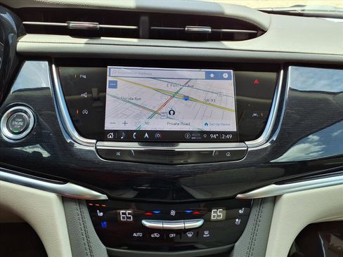 Certified 2024 Cadillac XT6 Premium Luxury w/ Technology Package FWD image 25