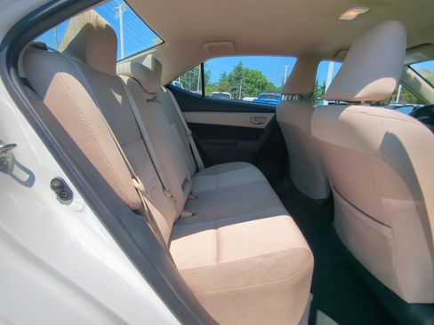 Used 2015 Toyota Corolla LE FWD image 9