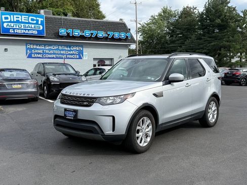 Used 2018 Land Rover Discovery SE AWD/4WD image 2