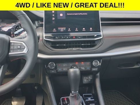 Used 2026 Jeep Compass Trailhawk AWD/4WD image 25
