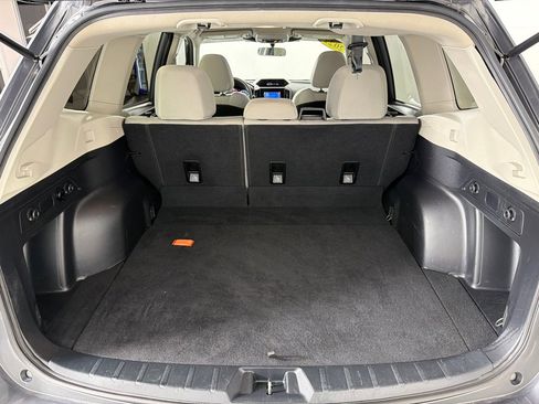 Used 2022 Subaru Forester AWD/4WD image 18