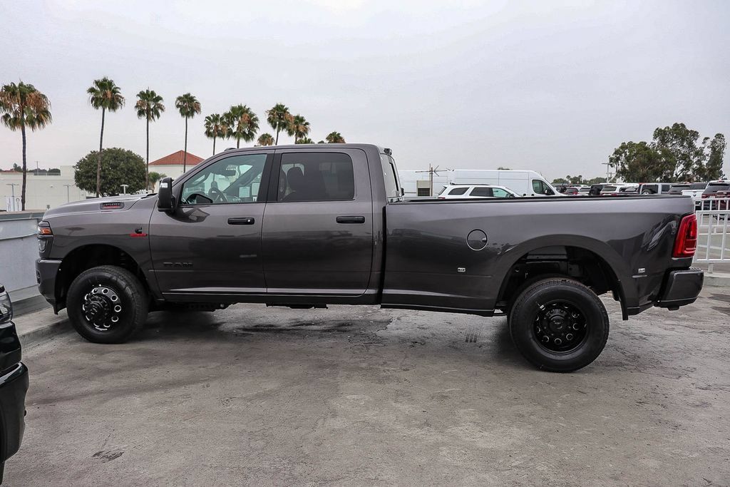 New 2026 RAM 3500 Big Horn AWD/4WD image 14