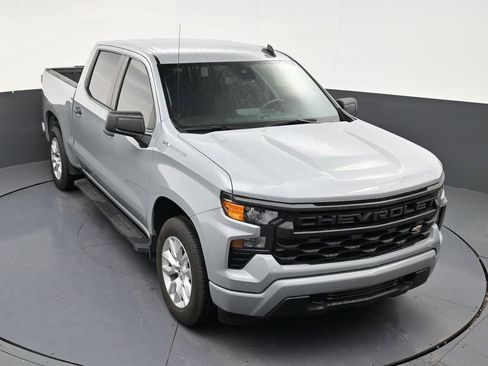 Used 2024 Chevrolet Silverado 1500 Custom RWD image 18