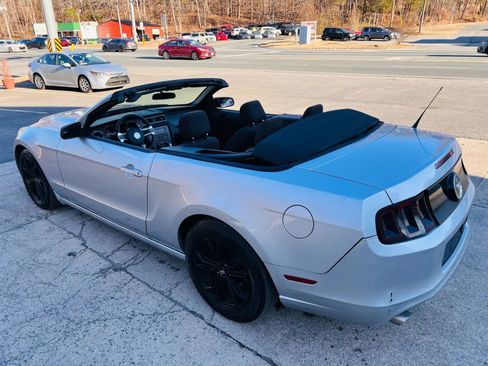 Used 2014 Ford Mustang V6 Convertible 2D image 14