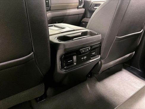 Used 2022 Chevrolet Silverado 1500 ZR2 w/ Technology Package AWD/4WD image 28