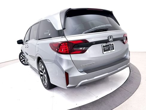 Used 2025 Honda Odyssey EX-L image 7