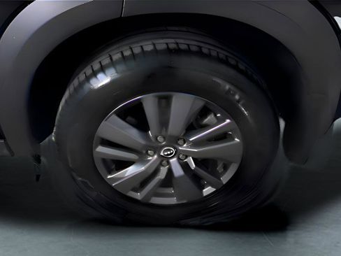 Used 2023 Nissan Pathfinder S image 8