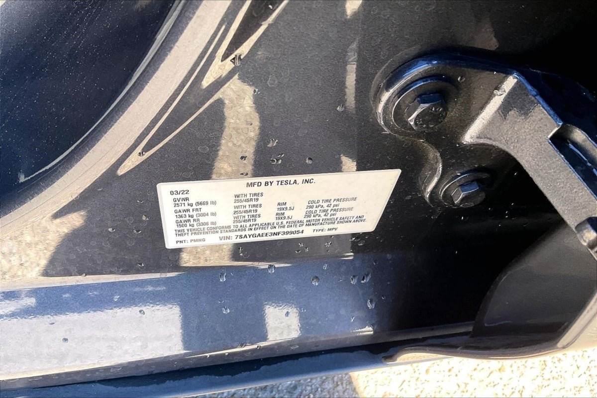 Used 2022 Tesla Model Y Long Range AWD/4WD image 5