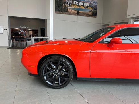 Used 2023 Dodge Challenger SXT w/ Blacktop Package image 9