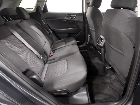 Certified 2025 Kia Sportage LX AWD/4WD image 17