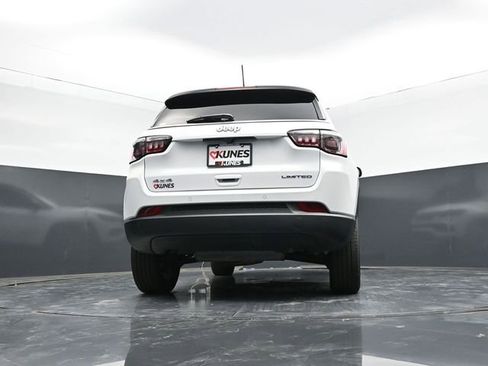 Used 2026 Jeep Compass Limited AWD/4WD image 42