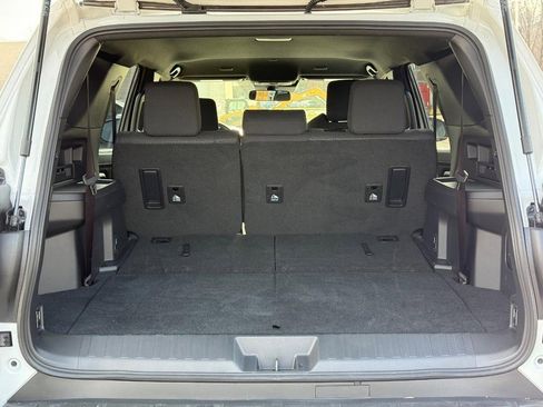 Certified 2025 Toyota 4Runner SR5 image 6