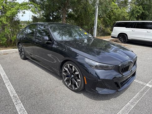 Used 2024 BMW 540i xDrive w/ Executive Package image 1