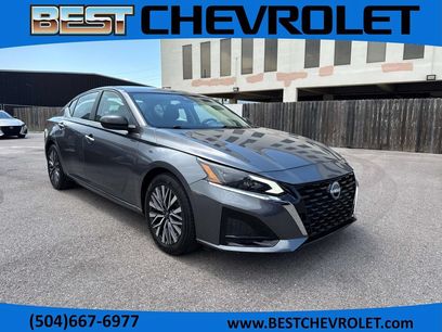Used 2025 Nissan Altima 2.5 SV