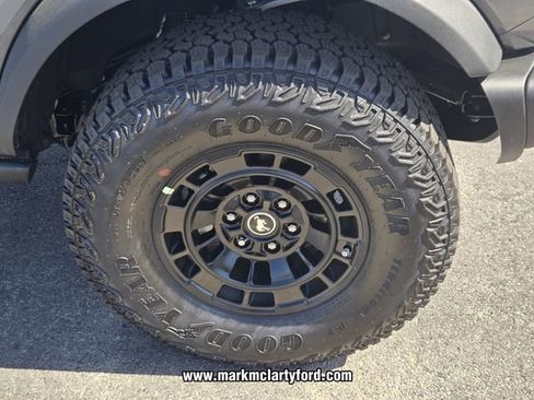 New 2026 Ford Bronco Badlands AWD/4WD image 13