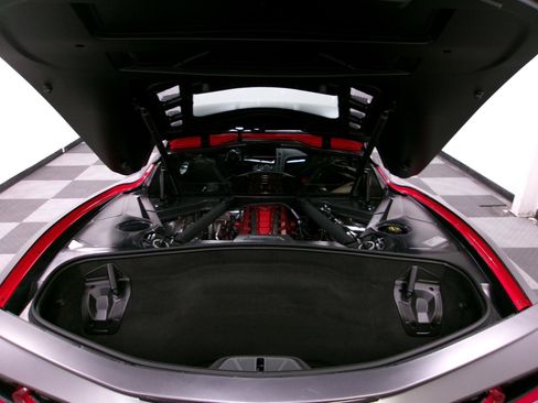 Used 2025 Chevrolet Corvette Stingray Coupe w/ 1LT RWD image 19