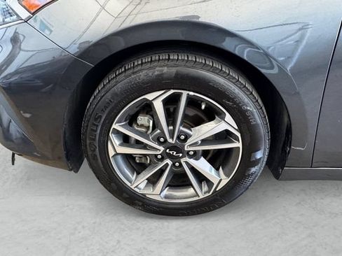 Used 2024 Kia Forte LXS FWD image 23