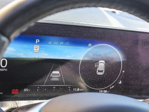 Used 2024 Kia Telluride SX Prestige image 31