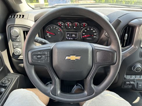 Used 2024 Chevrolet Silverado 1500 Custom AWD/4WD image 17