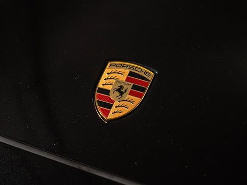 Certified 2025 Porsche Cayenne Coupe image 13