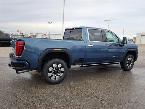 New 2026 GMC Sierra 2500 Denali w/ Denali Reserve Package image 2