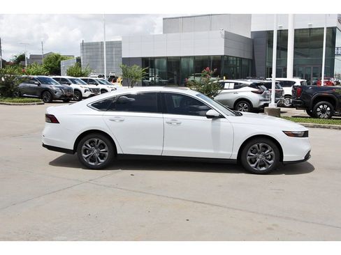 Used 2024 Honda Accord EX-L image 5