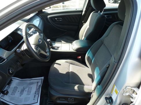 Used 2017 Ford Taurus SEL FWD image 14