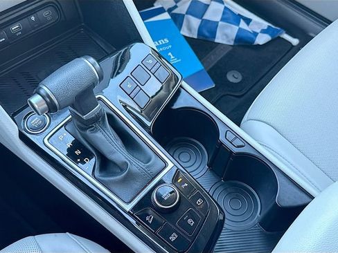 Used 2023 Kia Sportage EX image 18