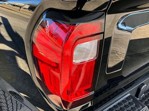 Used 2024 GMC Canyon Elevation w/ Convenience Package image 28