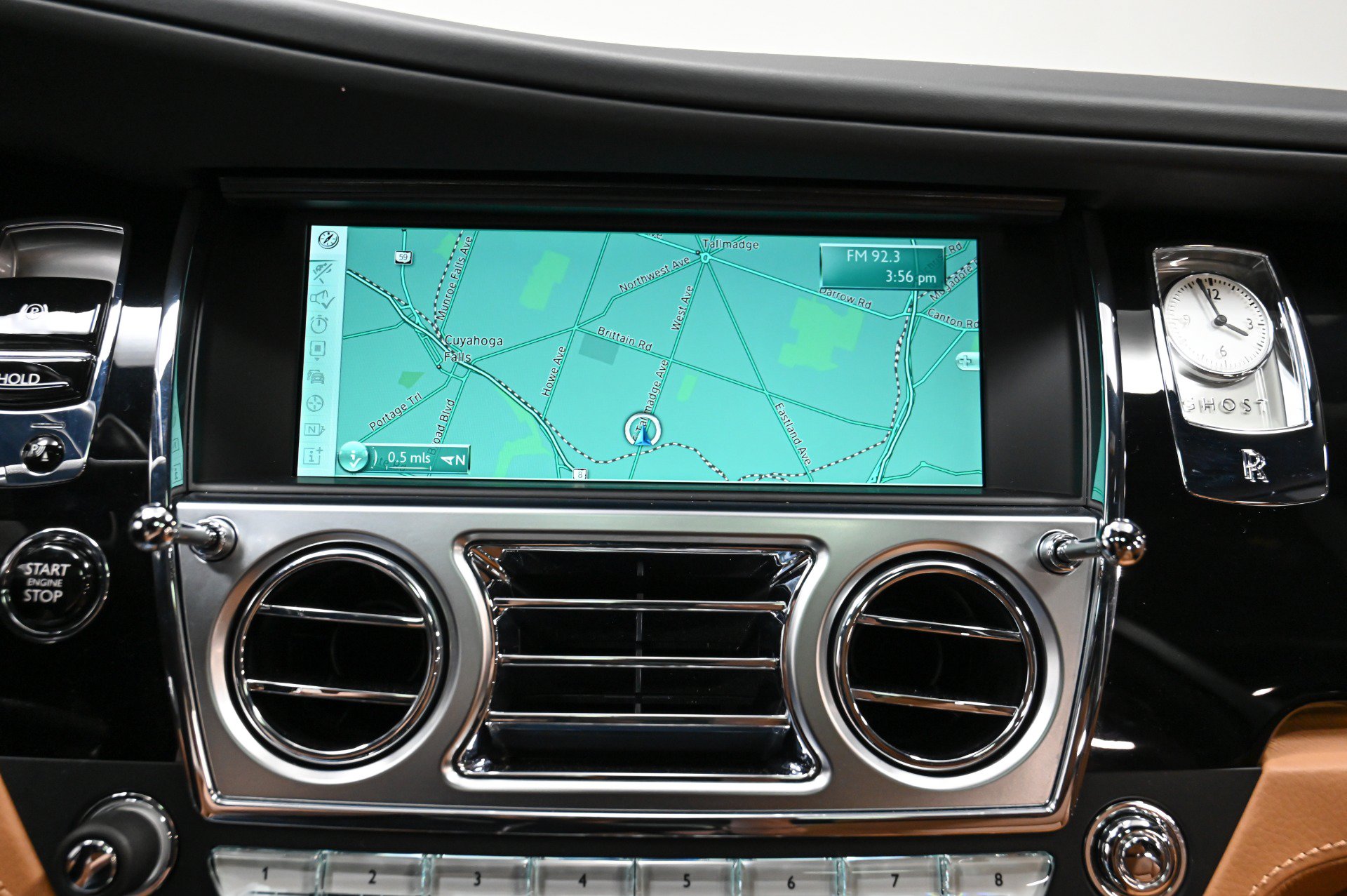 Used 2015 Rolls-Royce Ghost RWD image 42