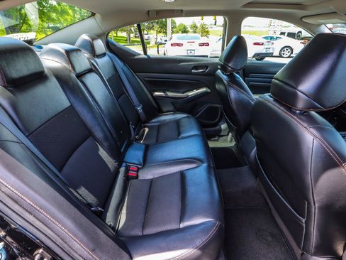 Used 2021 Nissan Altima 2.5 SR w/ SR Premium Package AWD/4WD image 40