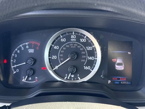 Used 2020 Toyota Corolla LE image 28