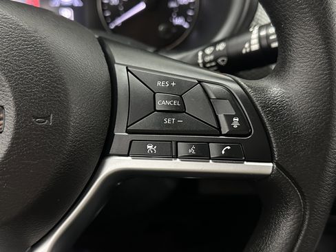 Used 2021 Nissan Kicks SV FWD image 21