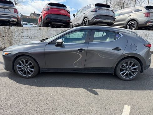 Used 2023 MAZDA MAZDA3 s image 8